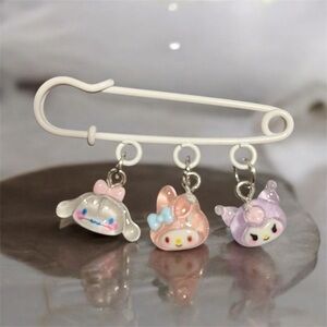 Hello Kitty Friends Safety Pin Brooch